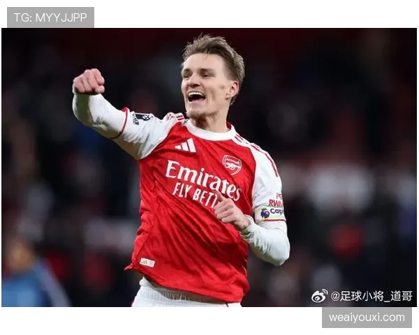 厄德高与麦迪逊的前腰角色对比：组织效率与进攻参与度孰优？