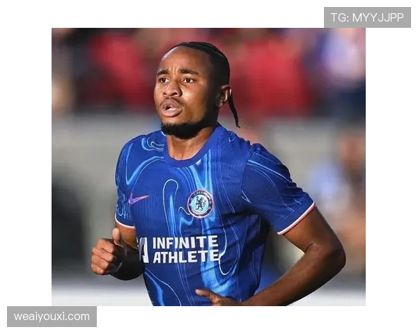 恩昆库的角色进化：从边锋到中路核心的转型逻辑